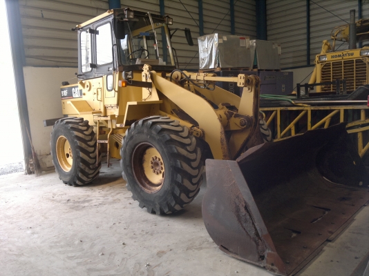 รถตักล้อยาง CAT 910Fเครื่องดี ใช้งานได้เลย  มาถึงไทยแล้วครับ เชิญมาทดสอบได้แล้ว ราคาถูกครับ ติดต่อ มานะ 085-9049669