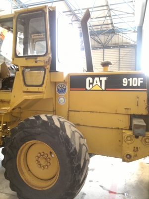 รถตักล้อยาง CAT 910Fเครื่องดี ใช้งานได้เลย  มาถึงไทยแล้วครับ เชิญมาทดสอบได้แล้ว ราคาถูกครับ ติดต่อ มานะ 085-9049669