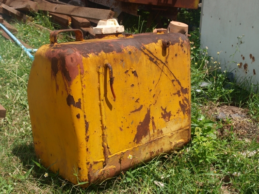 ถังน้ำมัน ขนาด 50x50 cm หนา 30 cm