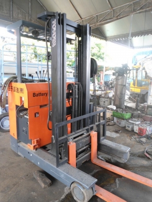 ขายรกยกไฟฟ้า TOYOTA 25 เสาสูง6 เมตร งา 1เมตรพร้อมใช้พึ่งมาจากญีปุ่น