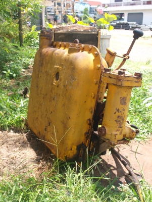 ขายถังไฮโดรลิค KOMATSU D20S-3