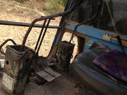 KOMATSU PC 120-3 ทำงานเร็วไม่โหลด เครื่องยนต์ HINO EC100 เครื่องแห้งดีไม่มีเยิ้ม บูมอาร์มสวยไม่ปะ ช่วงล่างสภาพดี 60\% พร้อมทำงานได้เลย เอกสารสัญญาซื้อขาย ราคาต่อรองได้ครับ KOMATSU PC 120-3 ทำงานเร็วไม่โหลด เครื่องยนต์ HINO EC100 เครื่องแห้งดีไม่มีเยิ้ม บูมอาร์มสวยไม่ปะ ช่วงล่างสภาพดี 60\% พร้อมทำงานได้เลย เอกสารสัญญาซื้อขาย ราคาต่อรองได้ครับ