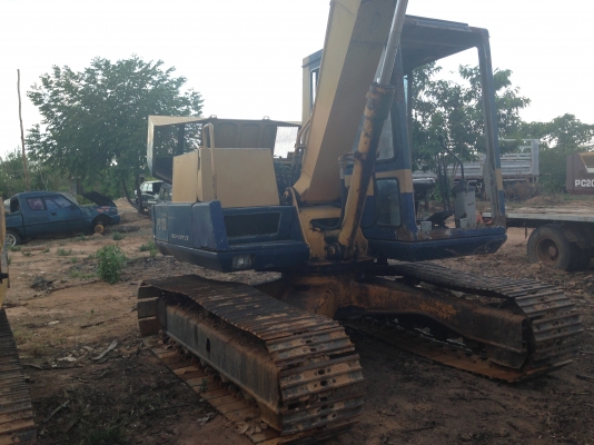 KOMATSU PC 80-3 เอกสารใบอินวอยซ์ รถบอดี้สวยครับสภาพดีพร้อมใช้งาน เครื่องเดิมปั๊มเดิมแห้งแรงดี ทำงานเร็ว บูมอาร์มไม่ปะไม่ดาม เอวแน่นดี ช่วงล่างโซ่บูทใบแทรกหนาดีประมาณ 70\% พร้อมทำงานได้เลย ราคาต่อรองได้เลยครับ