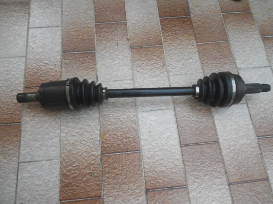 ขายเพลาขับ ด้านขวา ซิวิค96 (ตาโต)