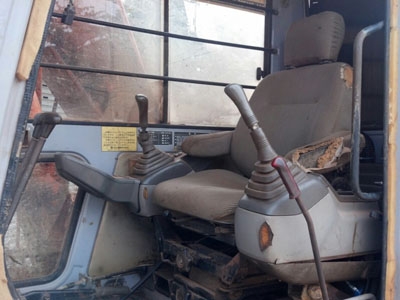 ขายแบ็คโฮ Hitachi EX120-2 เปลี่ยนระบบทุกอย่างเหมือนรุ่น 1 มีทะเบียน โทร 088-4501277 ขายแบ็คโฮ Hitachi EX120-2 เปลี่ยนระบบทุกอย่างเหมือนรุ่น 1 มีทะเบียน โทร 088-4501277