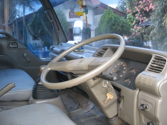 ขายรถ 6 ล้อ ISUZU NPR  120 แรง  710,000.- เจ้าของขายเอง