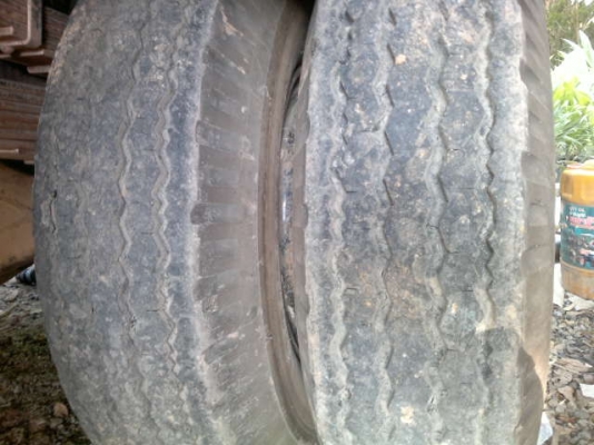 รถฮีโน่ 6 ล้อดั๊ม FC4J  150 แรงม้า ปี 49  สนใจติดต่อ 081 - 6079515