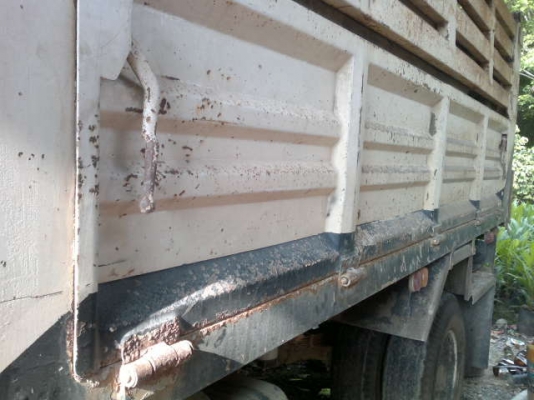 รถฮีโน่ 6 ล้อดั๊ม FC4J  150 แรงม้า ปี 49  สนใจติดต่อ 081 - 6079515