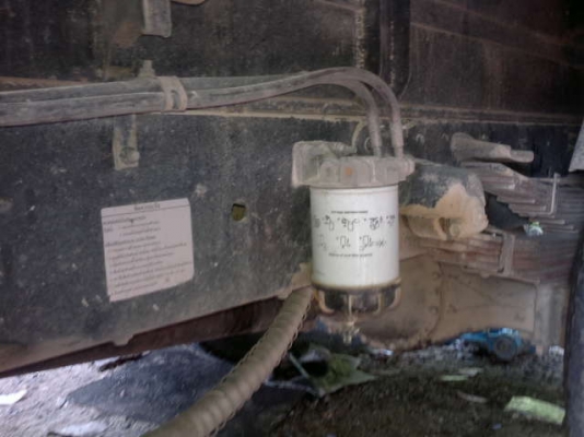 รถฮีโน่ 6 ล้อดั๊ม FC4J  150 แรงม้า ปี 49  สนใจติดต่อ 081 - 6079515