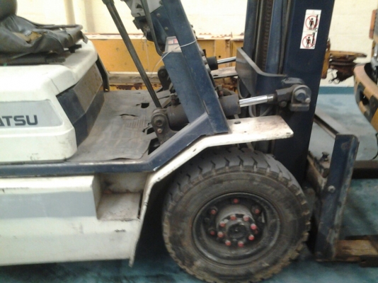 ขายโฟล๊คลิ๊ฟ 2 ตัน KOMATSU เอกสารอินวอย