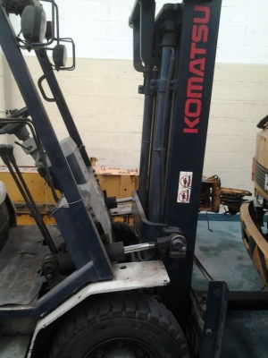 ขายโฟล๊คลิ๊ฟ 2 ตัน KOMATSU เอกสารอินวอย