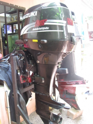 ขายเครื่องsuzuki 50 four efi พร้อมรีโหมท