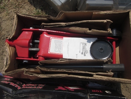 ขายเหมาล้างสต๊อก-แม่แรง 4 ตัว มีขนาด 3 ตัน 1 ตัว ขนาด 2 ตัน 3 ตัว (เป็นของใหม่) เพียง 10,000 บาทเท่านั้น ขายเหมาล้างสต๊อก-แม่แรง 4 ตัว มีขนาด 3 ตัน 1 ตัว ขนาด 2 ตัน 3 ตัว (เป็นของใหม่) เพียง 10,000 บาทเท่านั้น