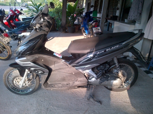 ขาย!ฮอนด้าแอเบรค ทะเบียนตอง888 ปี49 รถเครื่องเดิมแน่นๆ พร้อมใช้ ทะเบียน+เอกสารโอน ภาษีไม่หมด 088-2197709