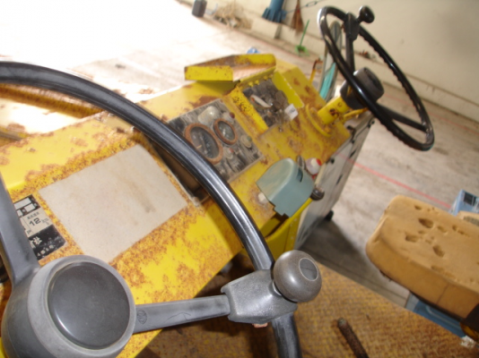 ขายด่วนรถบด3ล้อเหล็ก SAKAI R2 เก่าญี่ปุ่น ตรวจเช็คพร้อมใช้ เอกสารแจ้งจำหน่าย