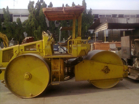 ขายด่วนรถบด3ล้อเหล็ก SAKAI R2 เก่าญี่ปุ่น ตรวจเช็คพร้อมใช้ เอกสารแจ้งจำหน่าย