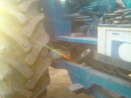 ขาย FORD 6640 NEWHOLLAND ขาย FORD 6640 NEWHOLLAND