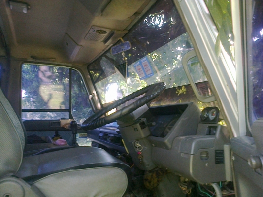 (ลงรุปให้ใหม่)หัวลาก10ล้อนิสสันUD 290แรง(ขายหัว) (ลงรุปให้ใหม่)หัวลาก10ล้อนิสสันUD 290แรง(ขายหัว)