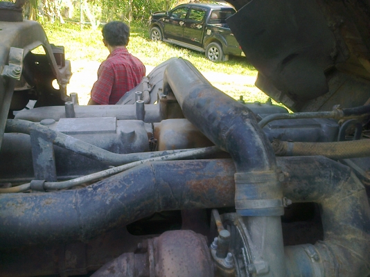 (ลงรุปให้ใหม่)หัวลาก10ล้อนิสสันUD 290แรง(ขายหัว) (ลงรุปให้ใหม่)หัวลาก10ล้อนิสสันUD 290แรง(ขายหัว)