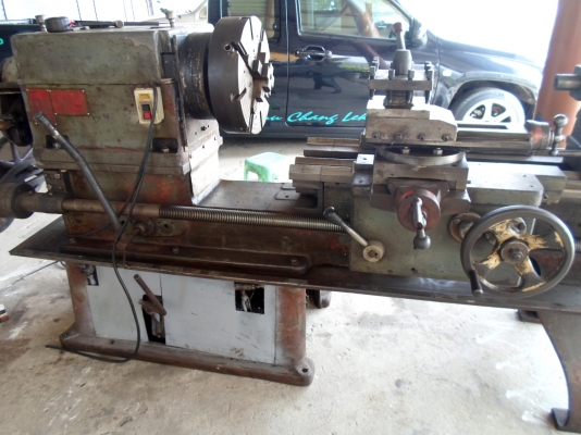 เครื่องกลึง 6 ฟุต คอลึก 15 นิ้ว  52,000  ด่วน  !!!!!!!!