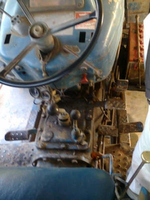 ขายรถไถ FORD 6610 2 เพลาดุมเรียบ เอกสารเล่มทะเบียน 3 จาน 7 จาน ใบมีดดันหน้า ราคา 450000