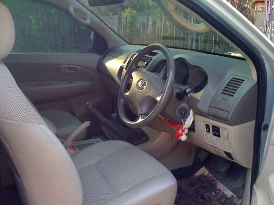 ขายรถ Vigo  3.0 4x4 แคปสวยๆใหม่ทั้งภายในภายนอก