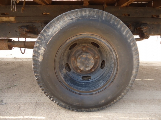ขายหกล้อ ISUZU-KS32 เครื่อง 110 แแรงม้า หัวยกได้ กระบะยาว 5.ม พวงมาลัยเพลาเวอร์ รถสภาพสวยพร้อมใช้งาน