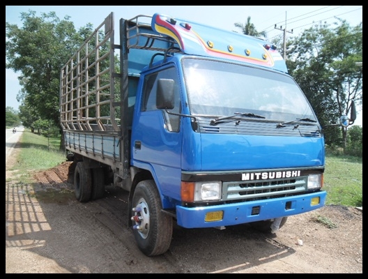 6 ล้อ มิสซูบิชิแคนเตอร์ 115 แรง สภาพสวยๆ