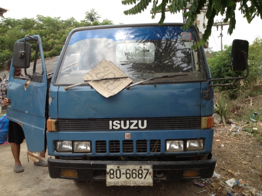 ขาย 4 ล้อ NKR สภาพพร้อมใช้เอกสารพร้อมโอน