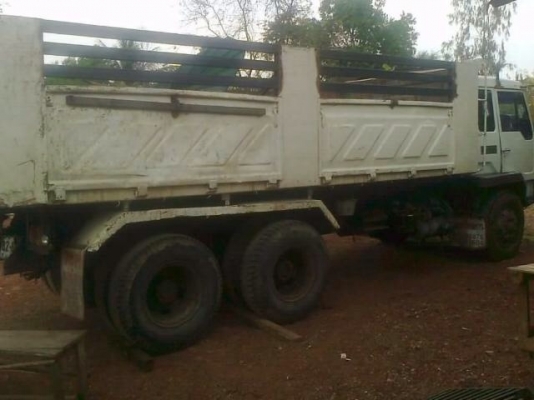 ขาย 10ล้อ2เพลาดั๊ม "ไอ้หลง" MITSU FN527M-TD23xx เครื่องเดิม6D16 195 แรง แห้งดีไม่เยิ้ม เกียร์เดิม10สปีด ช่วงล่างแน่น คัสซีสวยมาก ไม่แตก ไม่ผุ ไม่บวม ไม่ดาม กระบะสามเหล็กมิตรลอนเฉียง สภาพดี หัวบางดี ภายในสวย คอนโซลครบ แอร์ พ.พาวเวอร์ ทริฟฟี่ ยางด