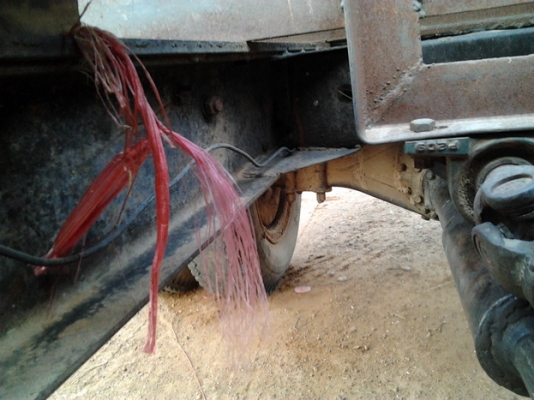 ***ขายแล้วครับขอบคุณ Truck2hand ขายตามสภาพ 6ล้อ ISUZU TL85 วางเครื่อง 4BD1 115 แรง แห้งดี ติดง่าย ไม่หลวม ช่วงล่างดี คัสซีสวย เสริมเหล็กบน ไม่ผุไม่บวม เกียร์ ดีเข้างา่ยไม่มีหลุด ยางดี 5เส้น ไม่ดี1เส้น ภายในดีหัวบางมีผุนิดๆ สีต้องเก็บนิดหน่อย กระบะคาร์โก้4