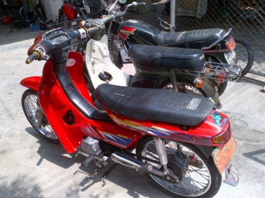 แลก รถ เก๋ง รุ่น ไร ได้ มั้ง คับ ลองดูคับ ให้ 3 คัน เลยคับ