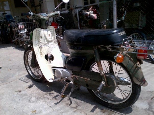 แลก รถ เก๋ง รุ่น ไร ได้ มั้ง คับ ลองดูคับ ให้ 3 คัน เลยคับ