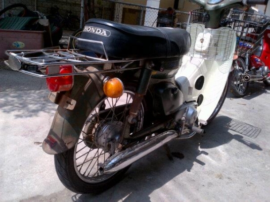 แลก รถ เก๋ง รุ่น ไร ได้ มั้ง คับ ลองดูคับ ให้ 3 คัน เลยคับ