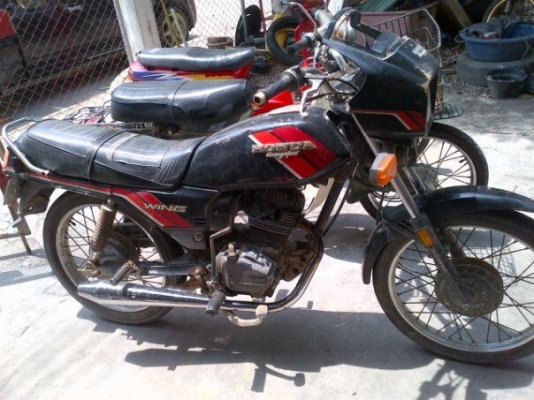 แลก รถ เก๋ง รุ่น ไร ได้ มั้ง คับ ลองดูคับ ให้ 3 คัน เลยคับ