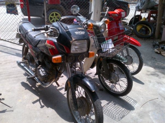 แลก รถ เก๋ง รุ่น ไร ได้ มั้ง คับ ลองดูคับ ให้ 3 คัน เลยคับ