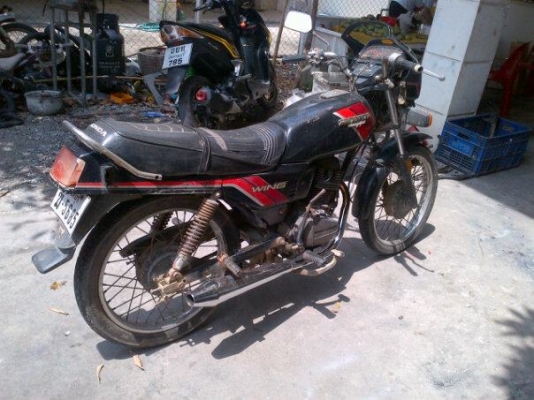 แลก รถ เก๋ง รุ่น ไร ได้ มั้ง คับ ลองดูคับ ให้ 3 คัน เลยคับ