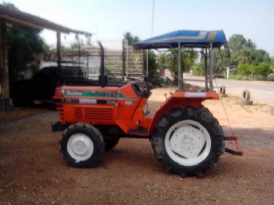 ขายรถไถ Kubota L1-185