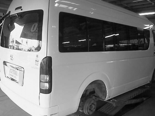 TOYOTA COMMUTER 2.5 D4Dแต่ง VIP