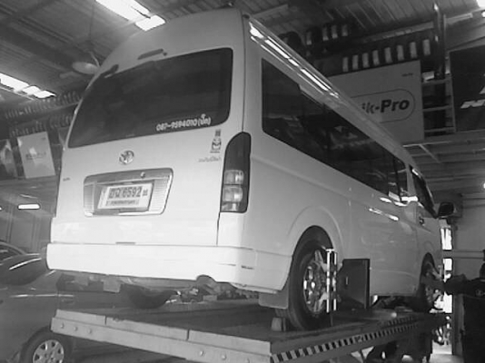 TOYOTA COMMUTER 2.5 D4Dแต่ง VIP