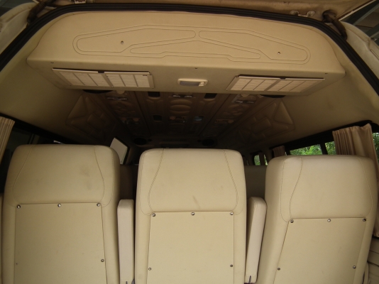 TOYOTA COMMUTER 2.5 D4Dแต่ง VIP