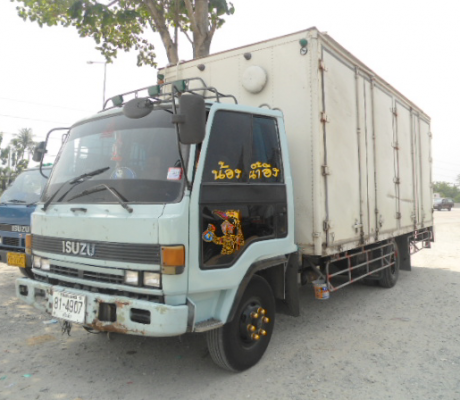 ขายแล้วจ้า รวดเร็วทันใจ  ร็อคกี้ พร้อมใช้งาน195 แรงม้า เครื่องดี แซชซีสวย ทะเบียนไม่ขาด ยางใหม่ 100 \%6เส้น ตู้ 10 บาน ยาว 6.5เมตร ไม่เอาตู้ลดได้อีก สวยเดิม ราคาเร้าใจ รถจอดอยู่ ชลบุรีครับ