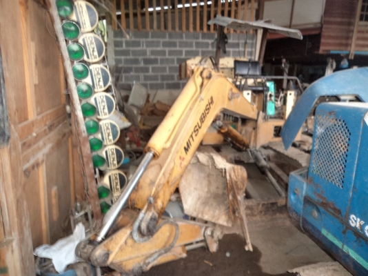 ขายแม็คโครเล็กเทียบเท่า PC 30 MITSUBISHI MOS 30 ใช้งานได้ดี