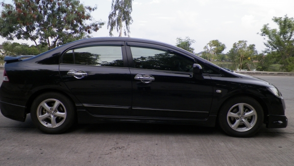 ขายดาว Honda Civic 1.8 ปี 2011 รถบ้านสภาพเยี่ยมครับ
