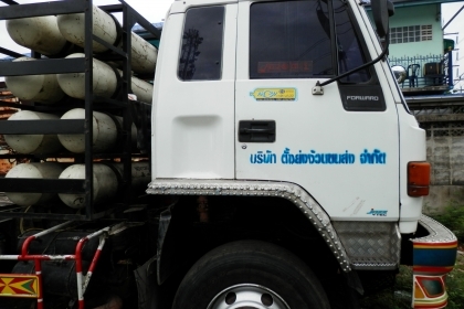 10ล้อหัวลาก ISUZU ROCK210ใส่เครื่องEK100ติดกาซNGV8ถัง 10ล้อหัวลาก ISUZU ROCK210ใส่เครื่องEK100ติดกาซNGV8ถัง
