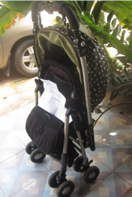 รถเข็นเด็กของ Aprica สภาพพร้อมใช้งาน สวยๆ ครับพร้อมจัดส่งทั่วไทย