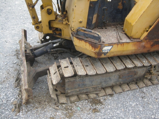 ขายรถขุดดินBACKHOE KOMATSU PC05 เก่านอกพร้อมใช้งาน ขายรถขุดดินBACKHOE KOMATSU PC05 เก่านอกพร้อมใช้งาน