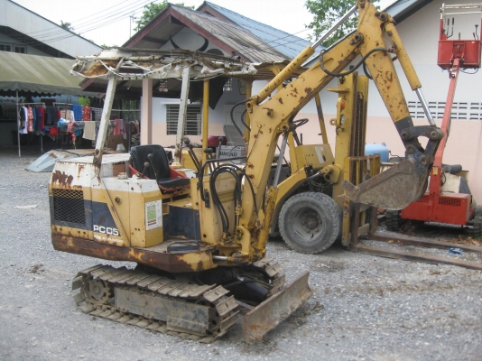 ขายรถขุดดินBACKHOE KOMATSU PC05 เก่านอกพร้อมใช้งาน