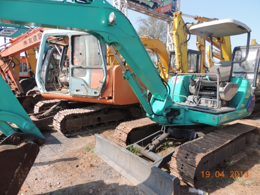 ขายรถขุด KOMATSU PC40-7