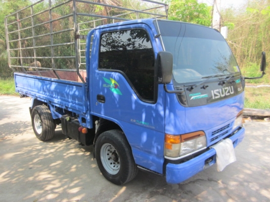 ขายรถบรรทุก  4  ล้อไม่ติดเวลา